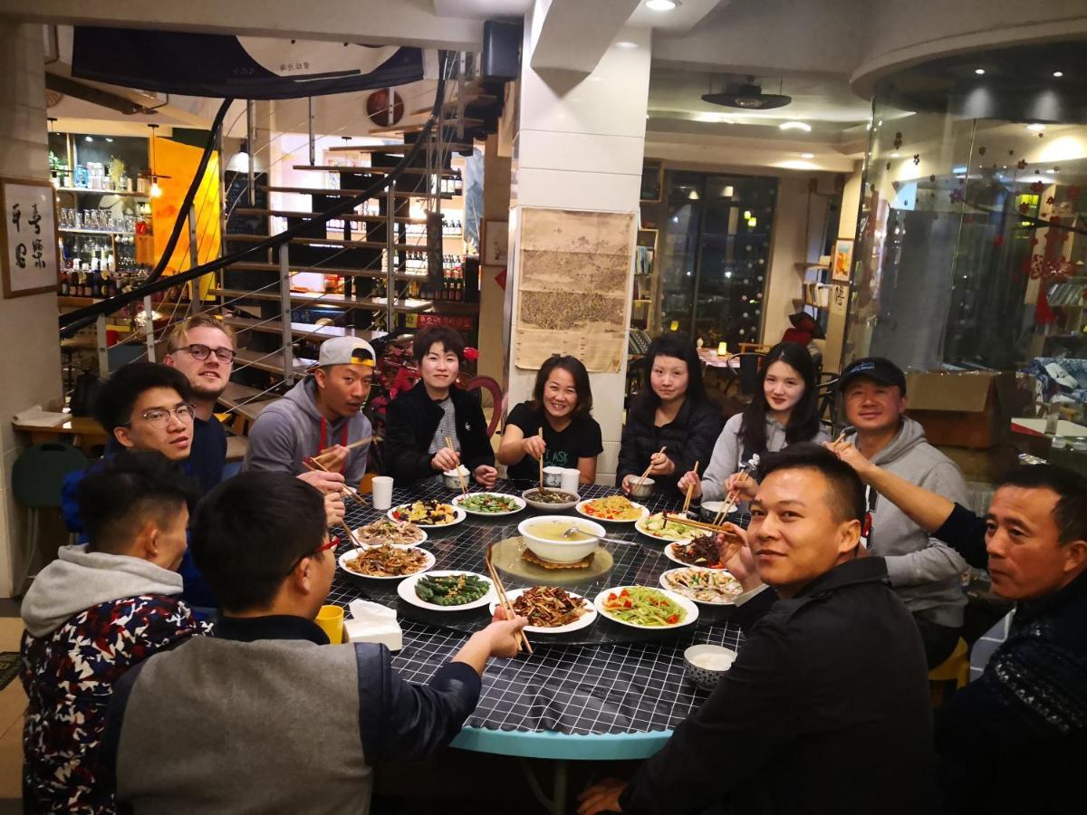 Kunlun International Youth Hostel Хуаншань Экстерьер фото