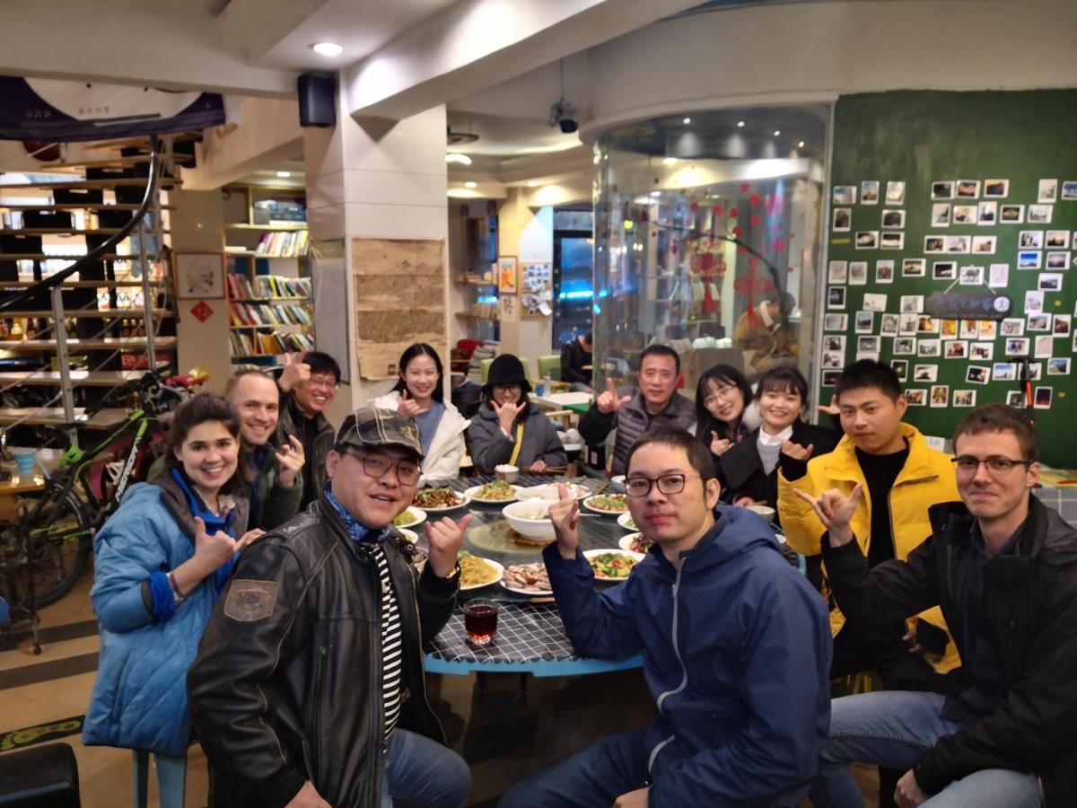 Kunlun International Youth Hostel Хуаншань Экстерьер фото