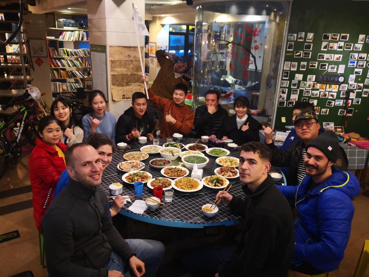 Kunlun International Youth Hostel Хуаншань Экстерьер фото